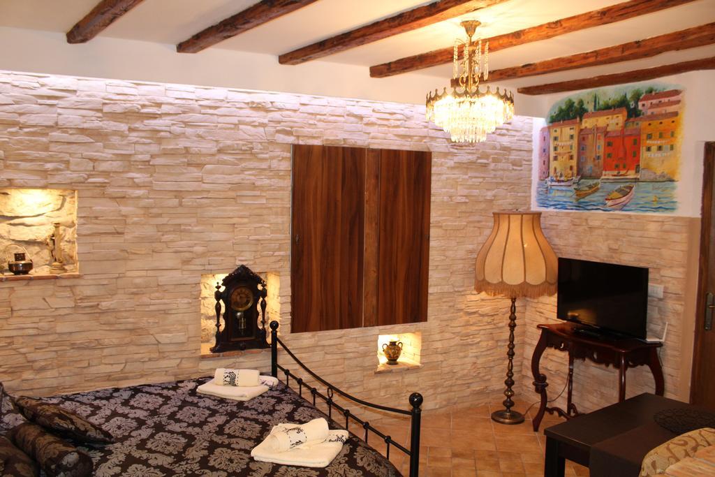 רוביני Rooms Da Angelica Old City 2 מראה חיצוני תמונה